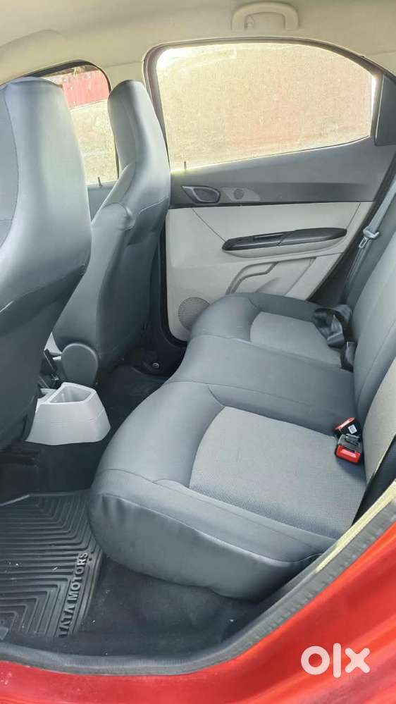 Tata Tiago 1.2 Revotron Xt, 2018, Petrol