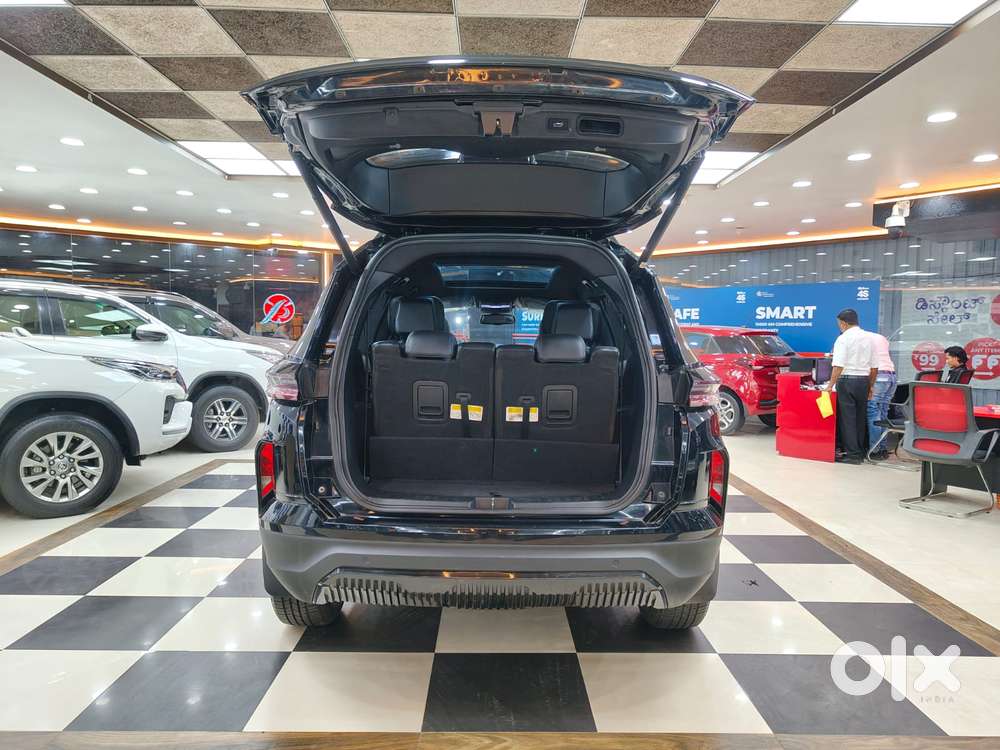 Tata Safari Accomplished Plus Dark Edition At, 2024, Diesel