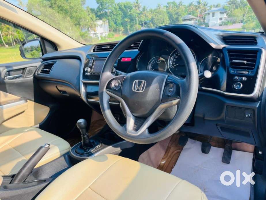 Honda City I-vtec V, 2015, Petrol