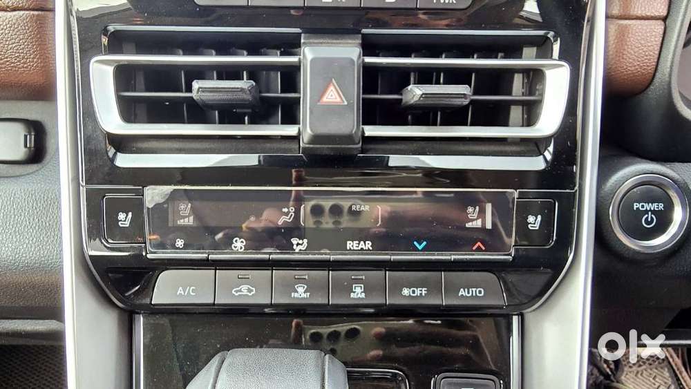 Toyota Innova Hycross 2.0 Vx Hybrid 7 Str, 2025, Petrol