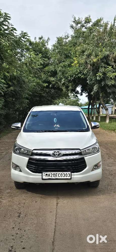Toyota Innova Crysta 2.8z
