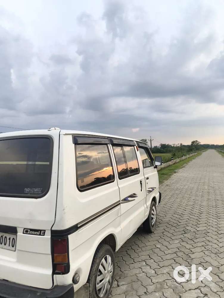 Maruti Suzuki Omni 2013