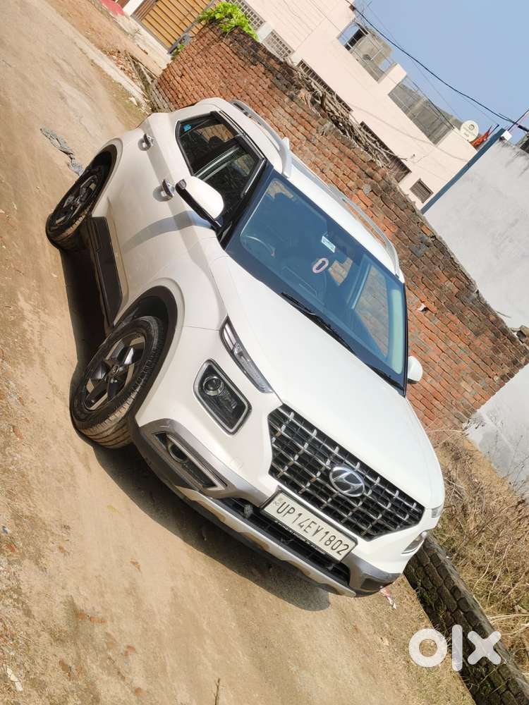 Hyundai Venue, 2021, Petrol