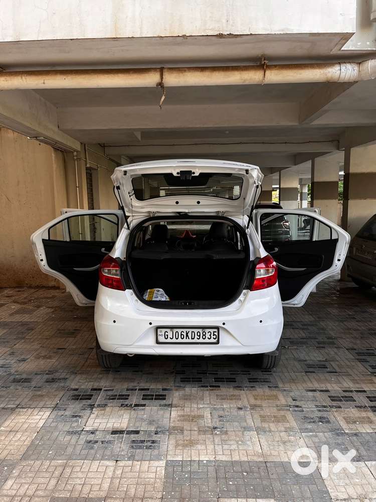 Ford Figo Petrol 2016