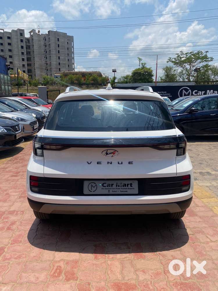 Hyundai Venue, 2023, Petrol