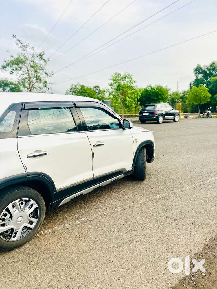 Maruti Suzuki Brezza Ldi