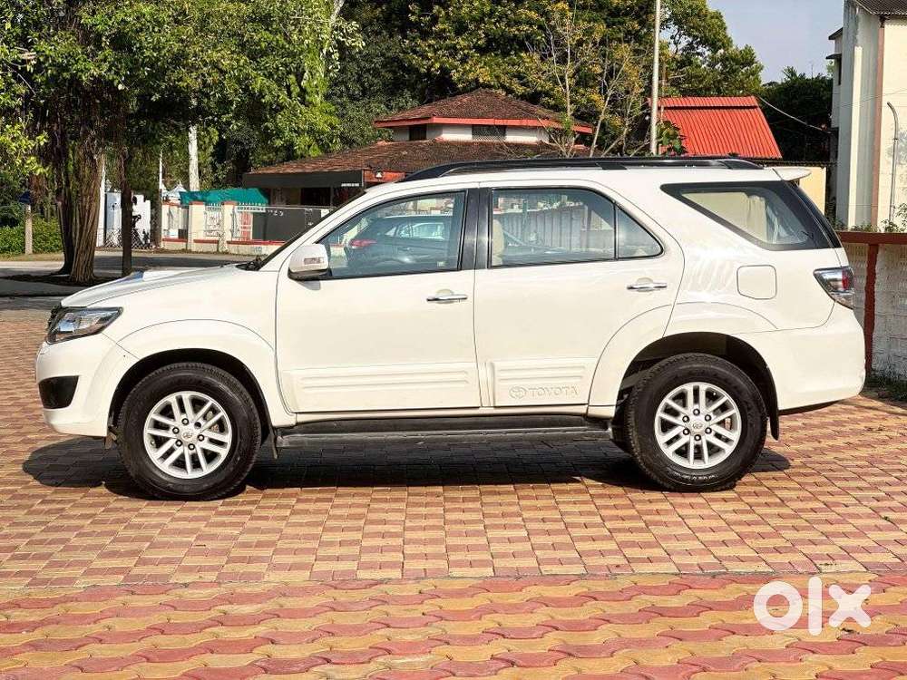 Toyota Fortuner 3.0 4x4 Manual, 2013, Diesel