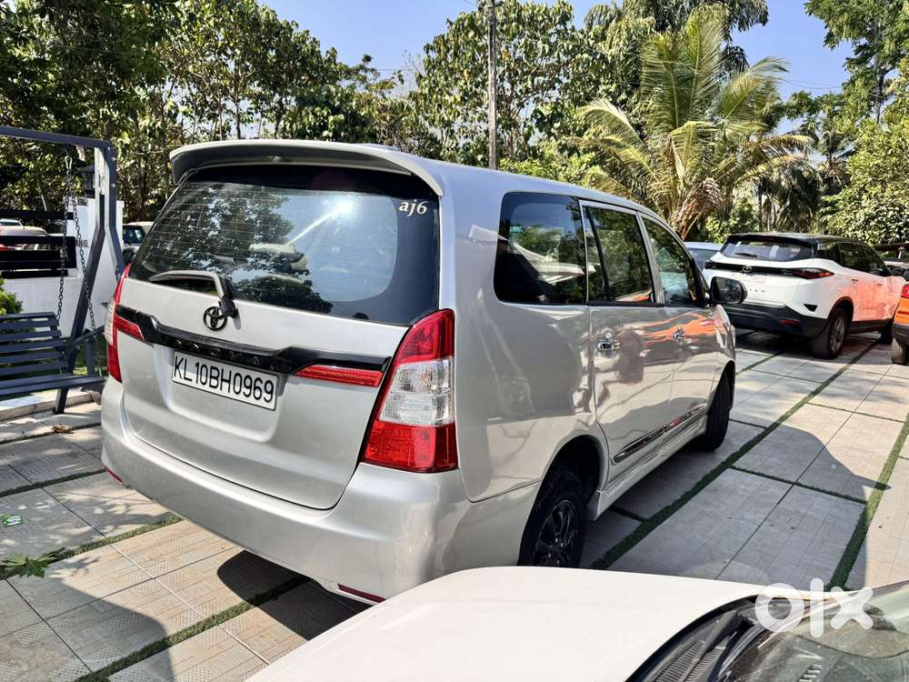 Toyota Innova [2013-2016] 2.5 V Diesel 7 Str, 2014, Diesel
