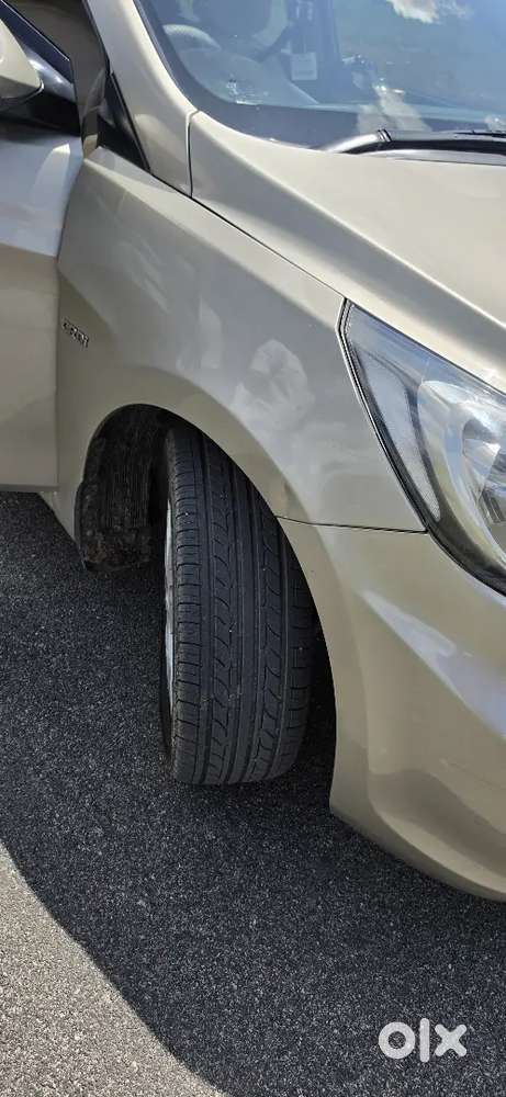 Hyundai Verna 1.6 Crdi 2011 Manual