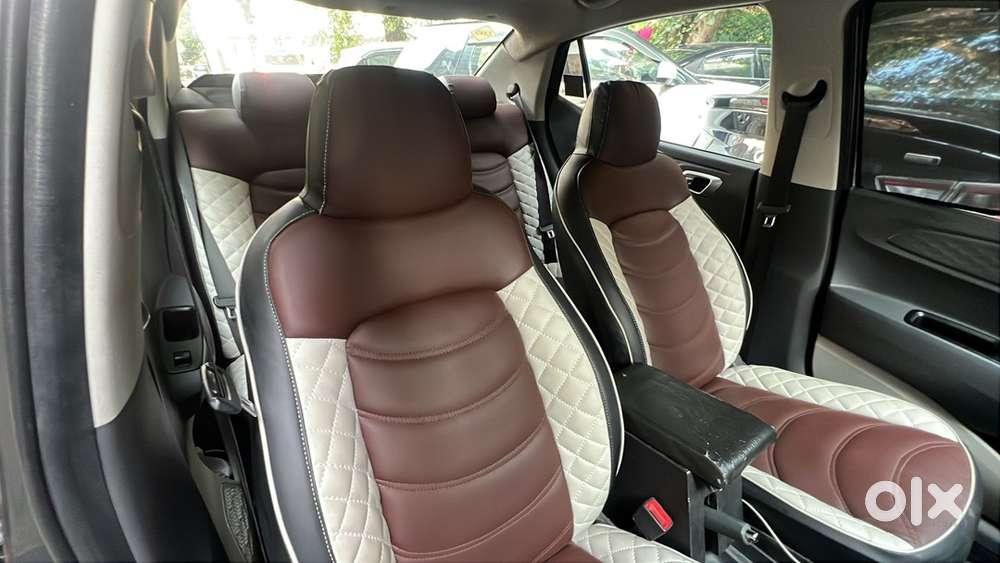 Hyundai Aura 2023 Cng & Hybrids Well Maintained