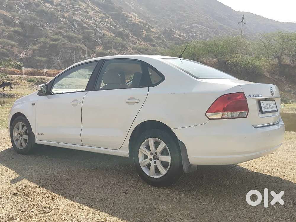 Volkswagen Vento 1.6 Cr (mt) Highline Diesel