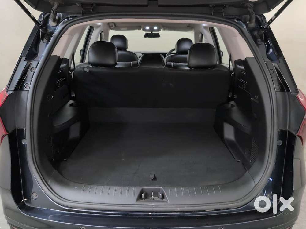 Mahindra Xuv700 2.2 Ax 5 Diesel At Str, 2024, Diesel