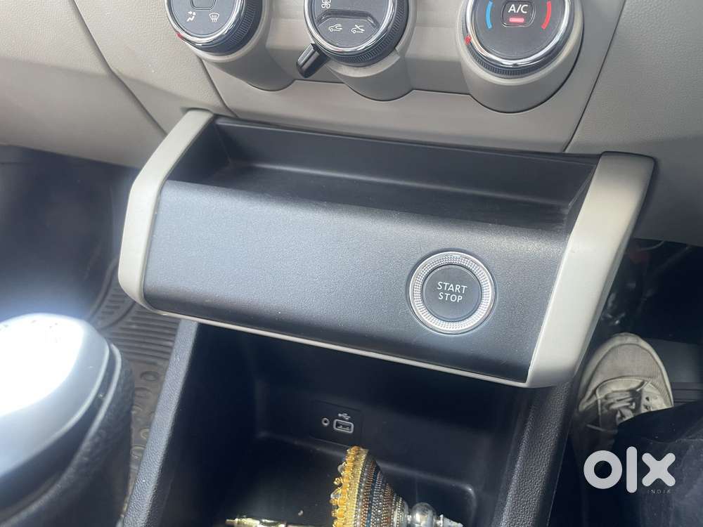 Renault Triber Rxz, 2021, Petrol