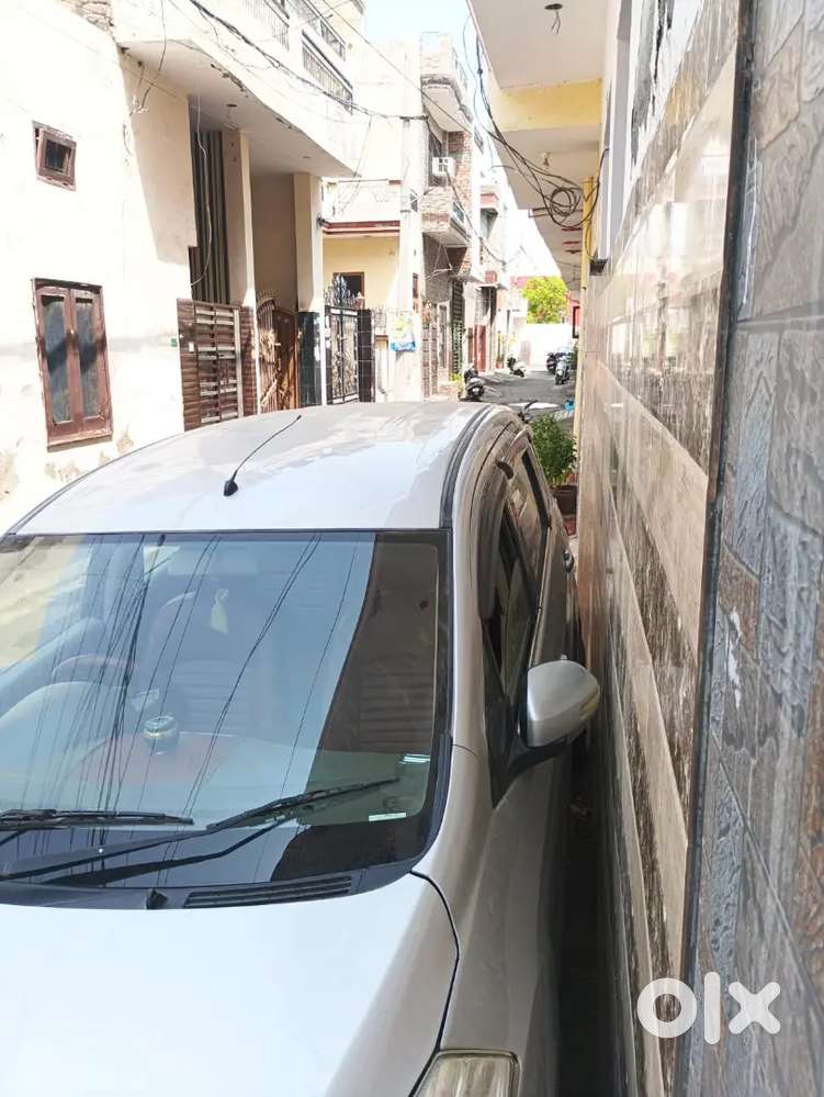 Maruti Suzuki Ertiga Vdi 2014
