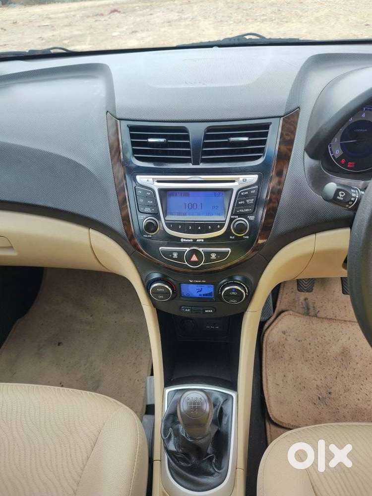Hyundai Verna Vtvt 1.6 Sx, 2013, Petrol