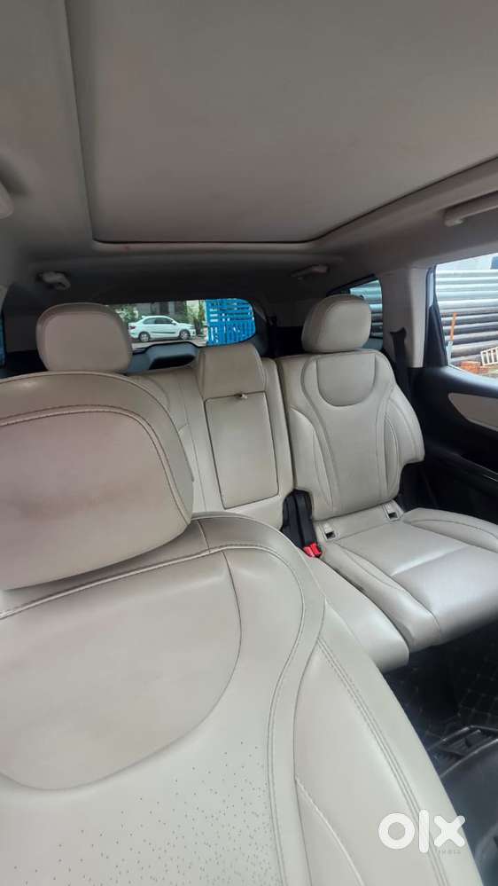 Mahindra Xuv700 2.2 Ax 7 Diesel Mt Str, 2025, Diesel