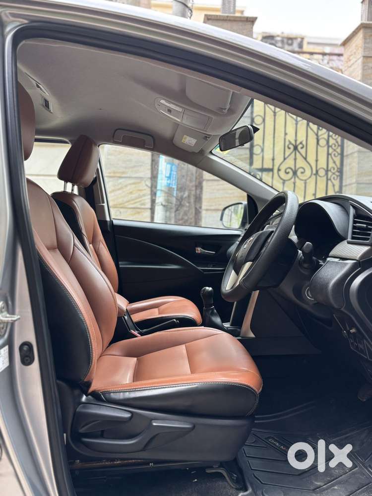 Toyota Innova Crysta [2020-ongoing] 2.4 Gx 7 Str, 2024, Diesel