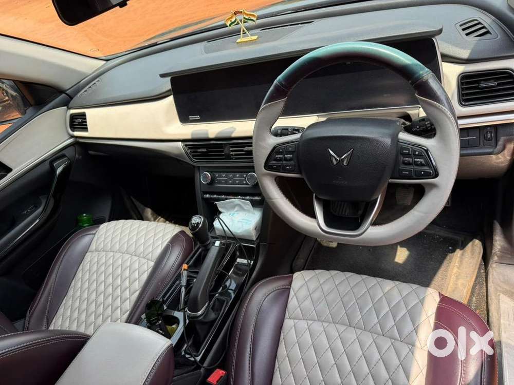 Mahindra Xuv700 2024 Diesel Well Maintained