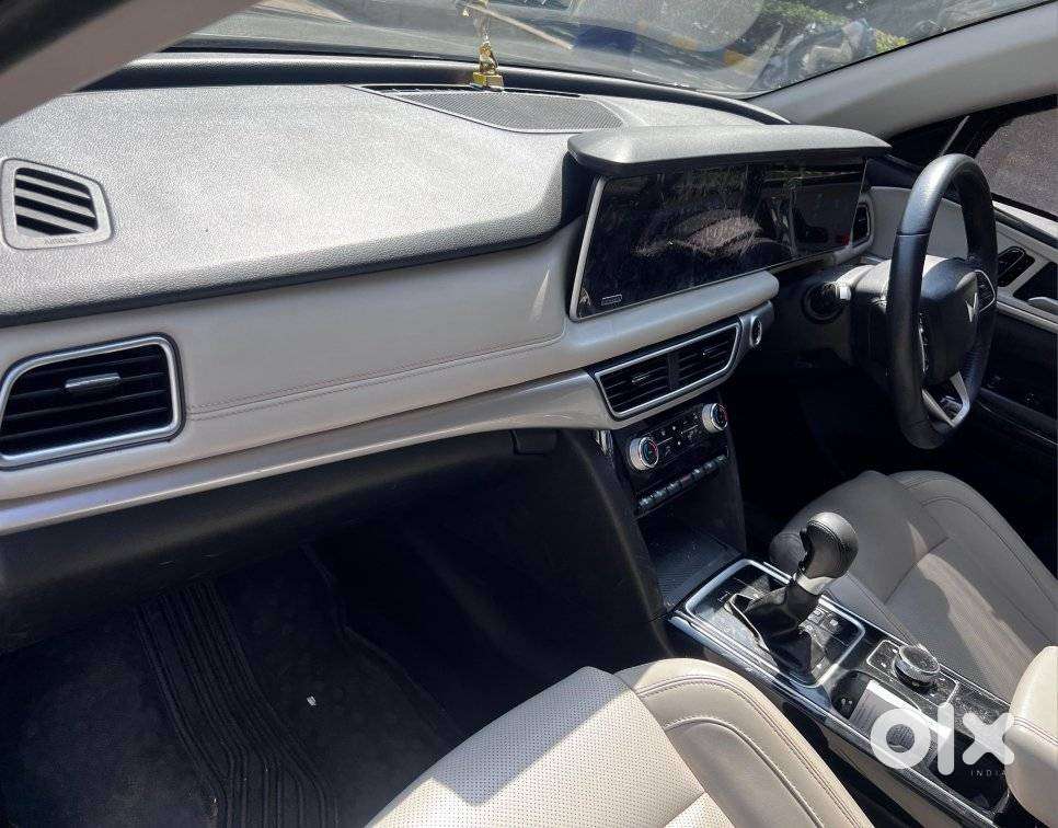 Mahindra Xuv700 Ax7 Luxury Pack Awd, 2023, Diesel