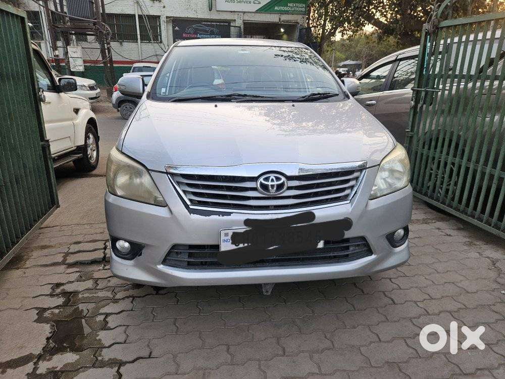 Toyota Innova 2.5 Vx 7 Seater Bs Iv, 2012, Diesel