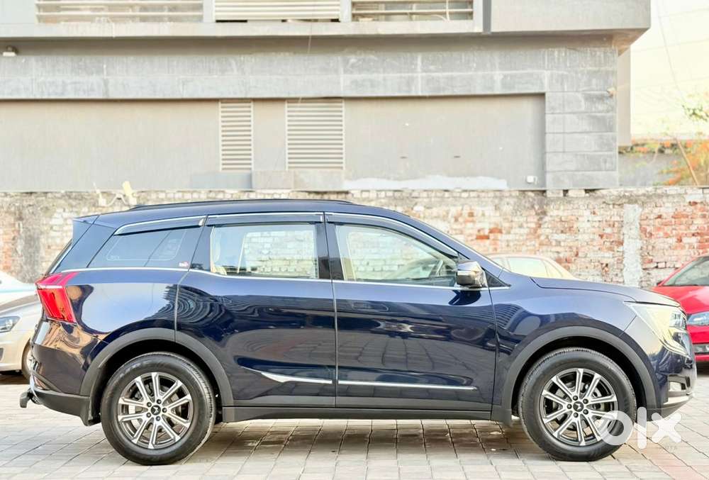 Mahindra Xuv700 2.2 Ax 7 Diesel At Str, 2021, Diesel