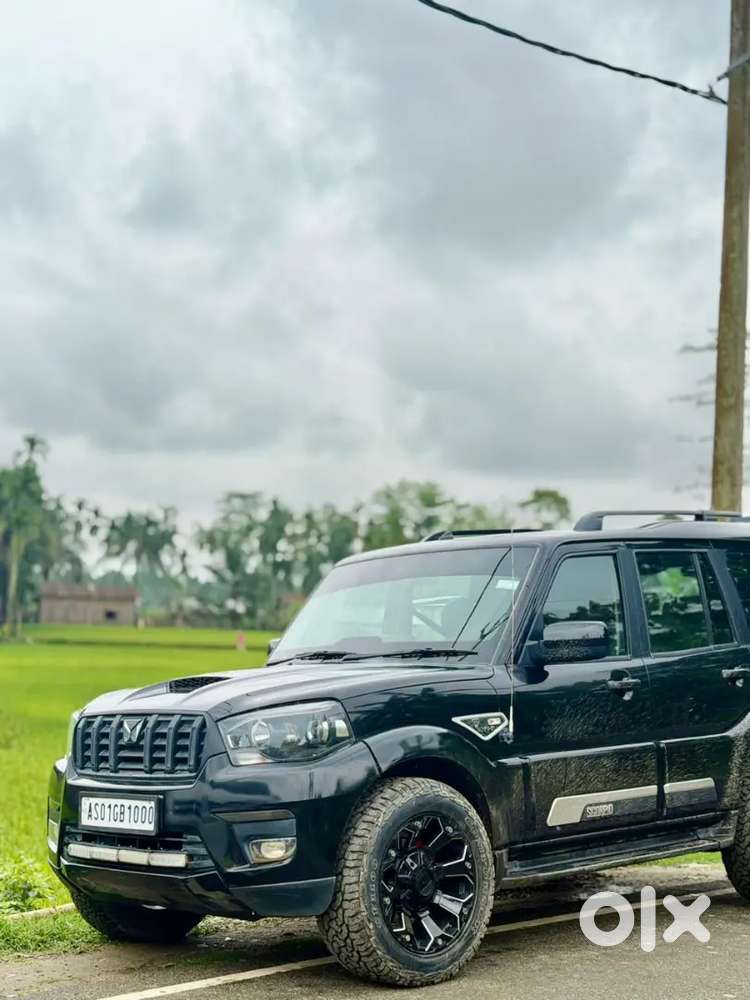 Mahindra Scorpio Classic S11 2025 Diesel 45000 Km Driven