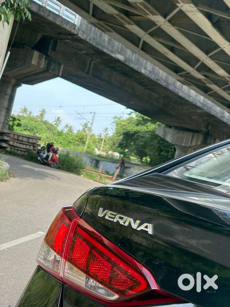 Hyundai Verna 1.5 Sx Petrol Mt, 2021, Petrol