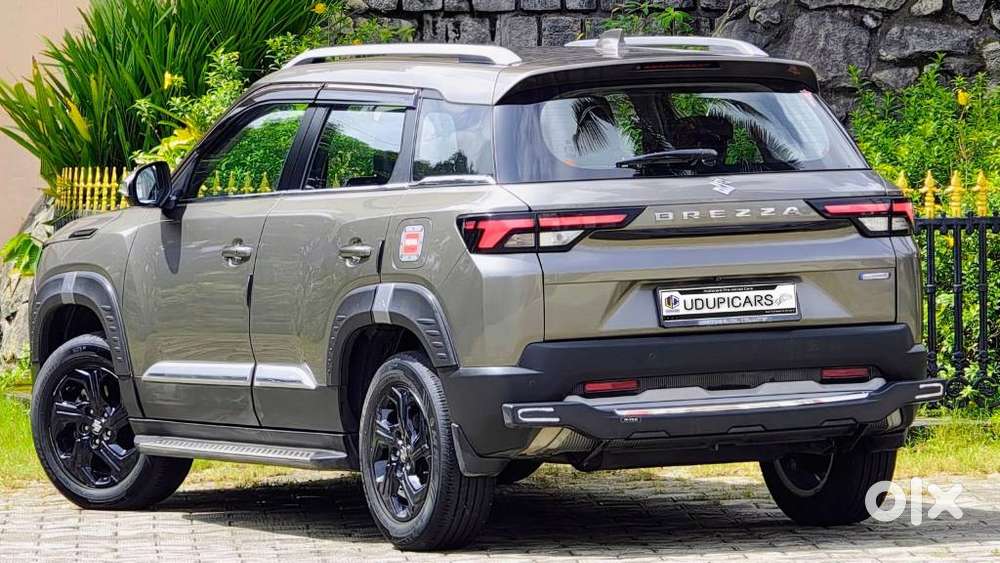 Maruti Suzuki Brezza 1.5 Zxi Smart Hybrid, 2024, Petrol