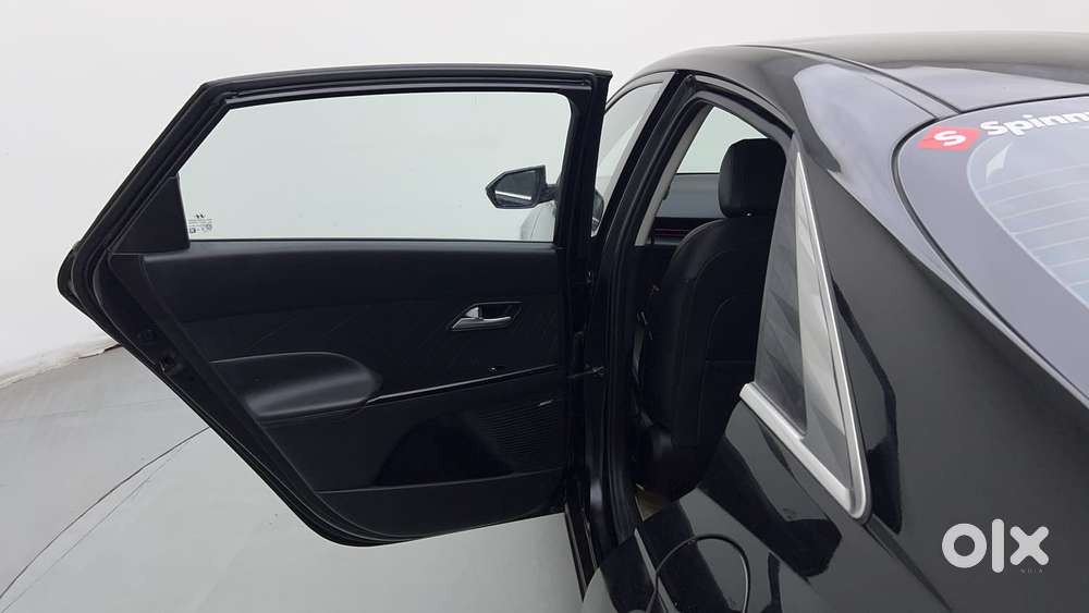 Hyundai Verna 1.5 Sx (o) Turbo Petrol Dct, 2023, Petrol