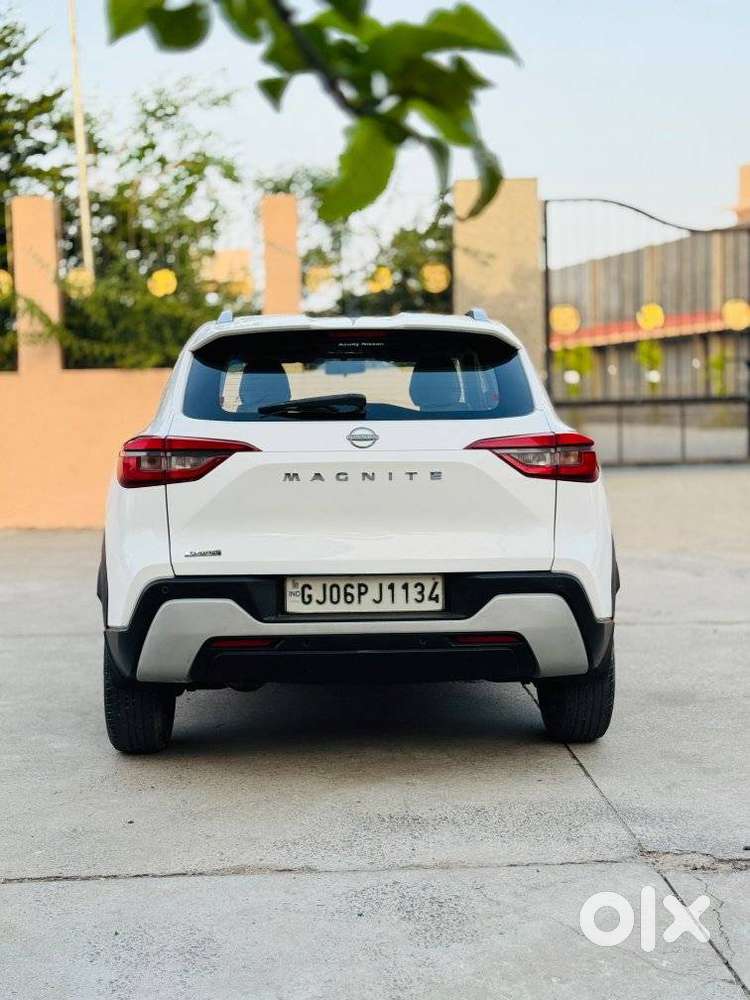 Nissan Magnite Xv Turbo, 2022, Petrol