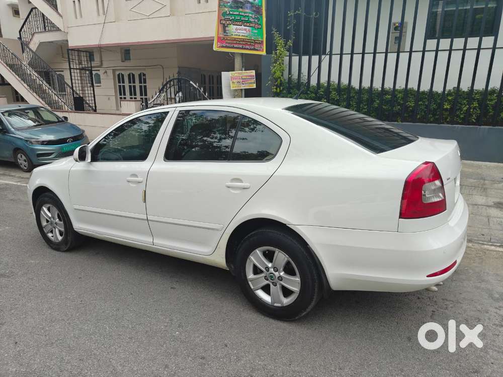 Skoda Laura Elegance 1.9 Tdi Mt, 2010, Diesel