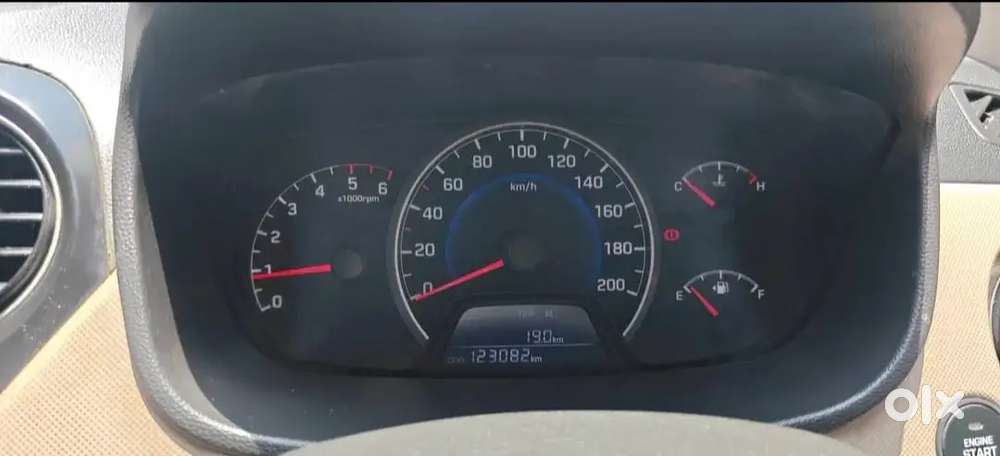 Hyundai I10 Sportz 2013 Petrol