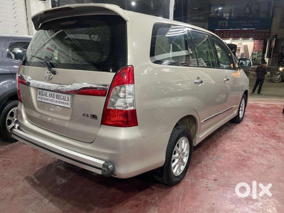 Toyota Innova 2.5 Vx 7 Seater Bs Iv, 2014, Diesel