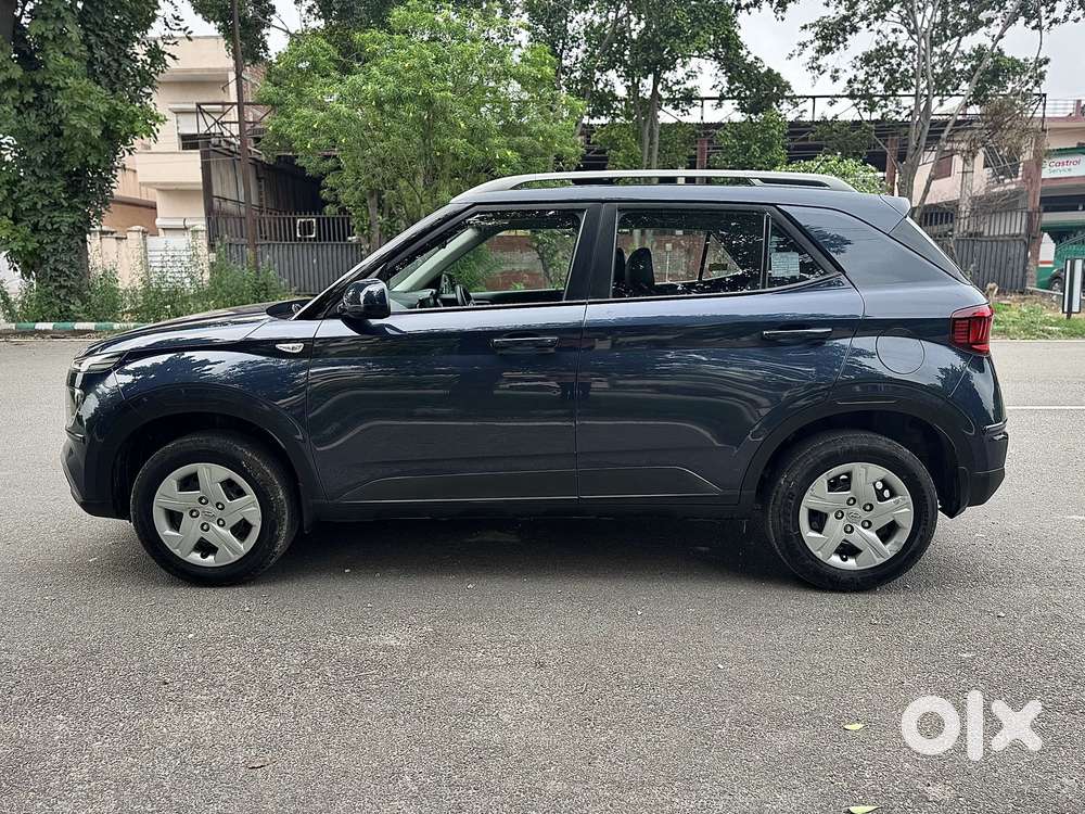 Hyundai Venue S 1.2 Petrol, 2020, Petrol