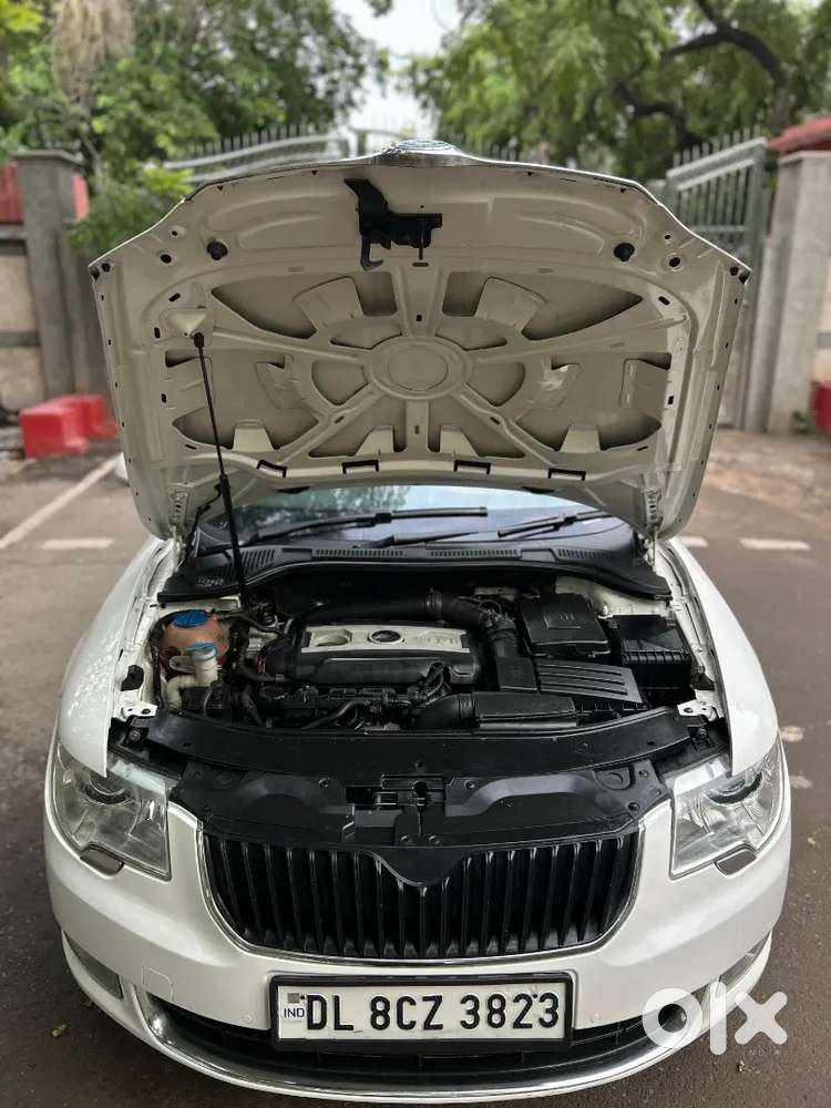 Skoda Superb 2013 Petrol Well Maintained