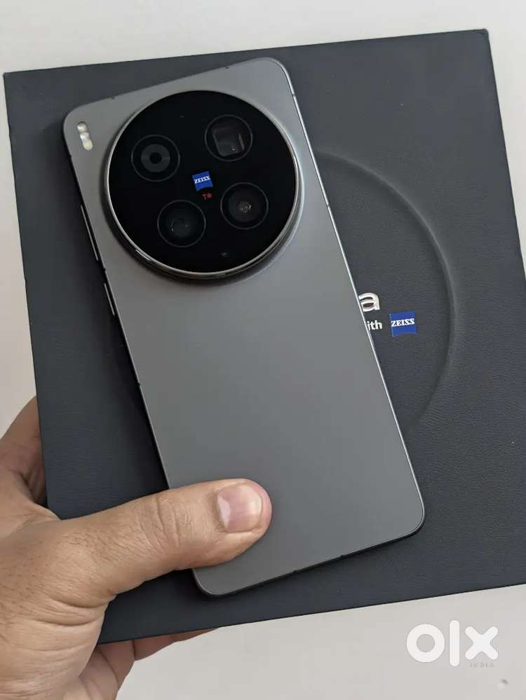 Vivo X300 Ultra Indian 16GB 512GB Brand New Condition Available.