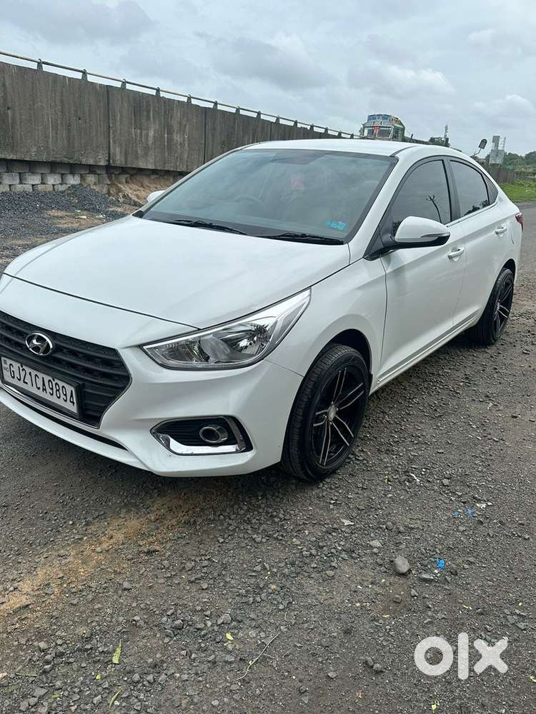 2018/10 Months Hyundai Verna Petrol
