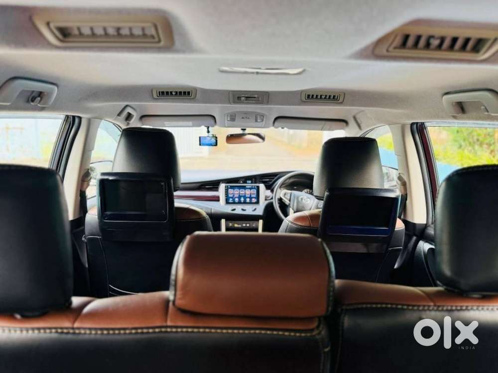 Toyota Innova Crysta 2.8 Gx At, 2017, Diesel