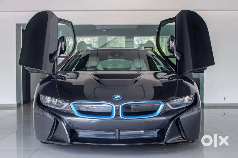 Bmw I8 Plug-in Hybrid  Sophisto Black  Well-maintained