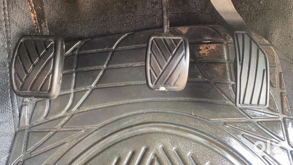 Maruti Suzuki Swift Zxi, 2012, Petrol