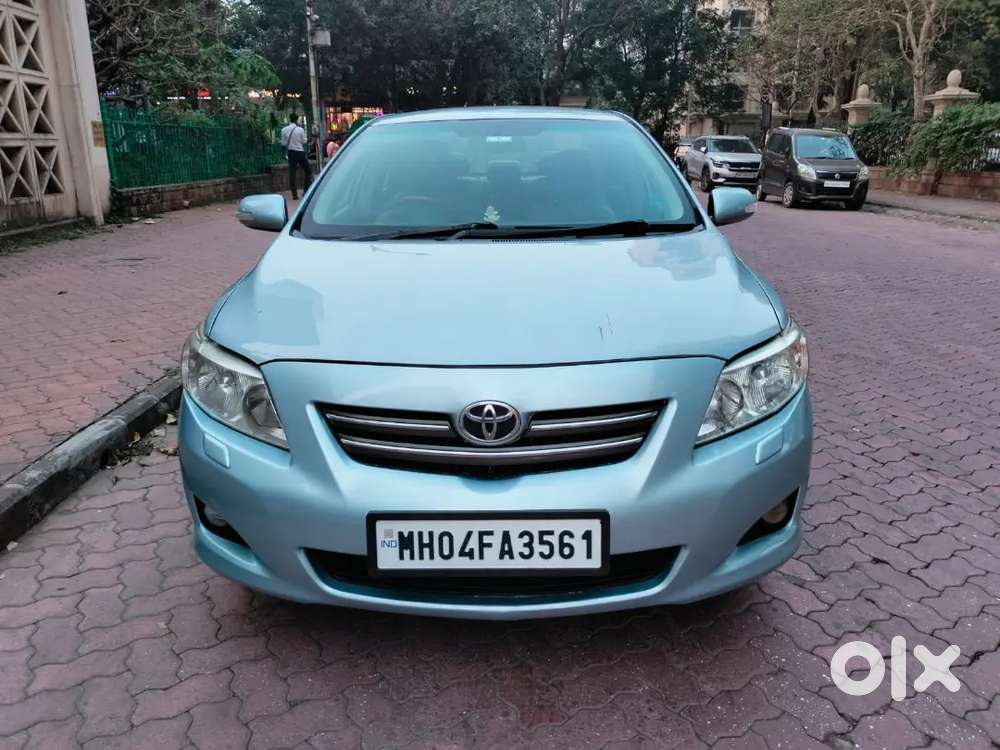 Toyota Corolla Altis 2011