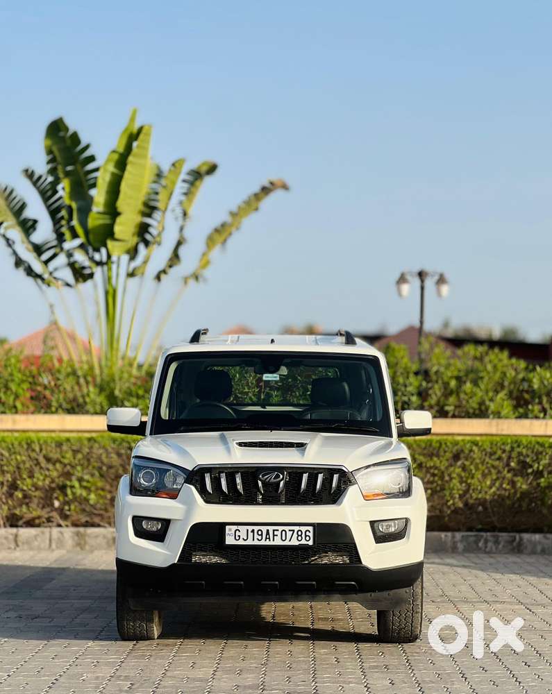 Mahindra Scorpio S10 8 Seater, 2015, Diesel