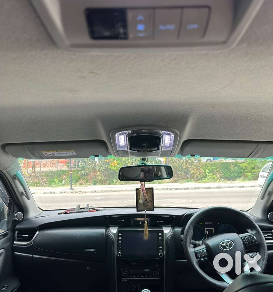 Toyota Fortuner Manual 4x2
