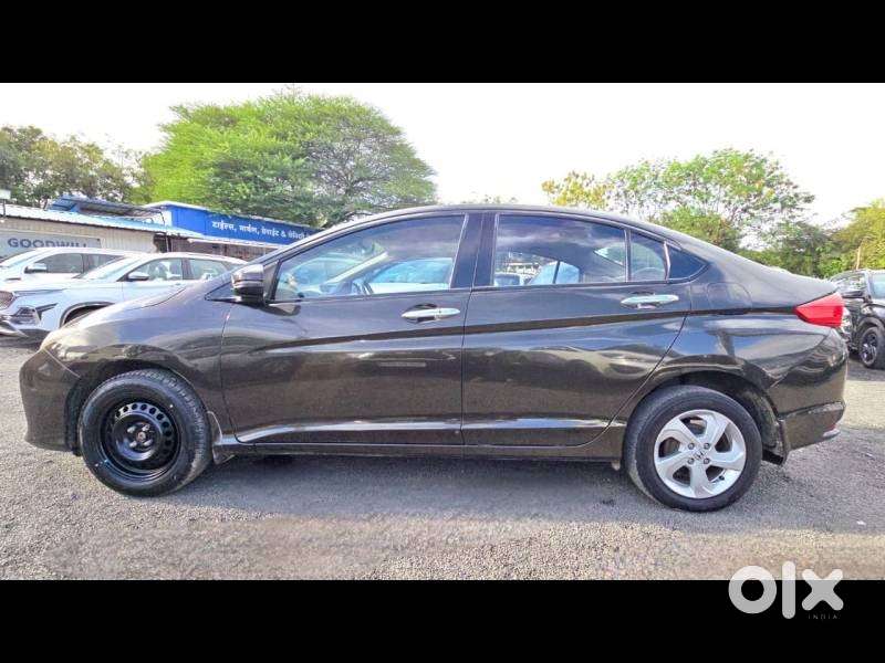 Honda City V At Sunroof I-vtec, 2016, Petrol