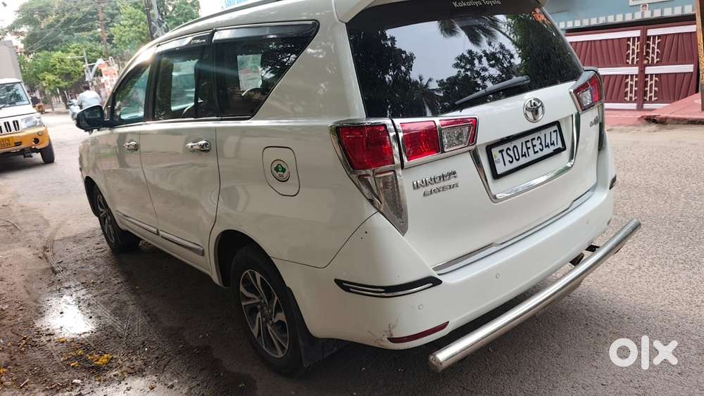 Toyota Innova Crysta 2021