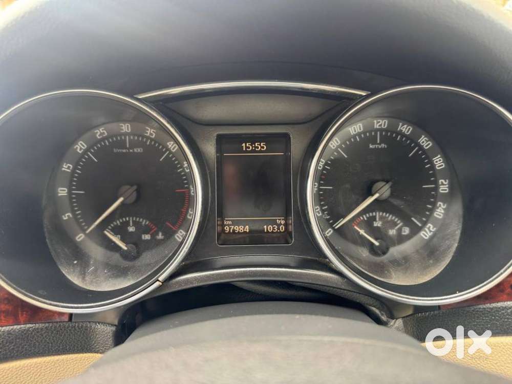 Skoda Superb Lk 2.0 Tdi At, 2012, Diesel