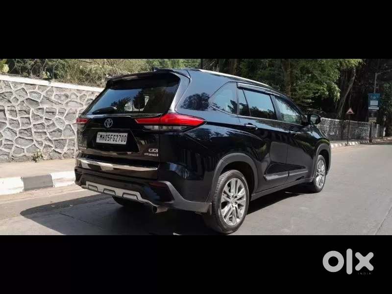 Toyota Innova Hycross 2.0 Zx (o) Hybrid 7 Str, 2023, Petrol