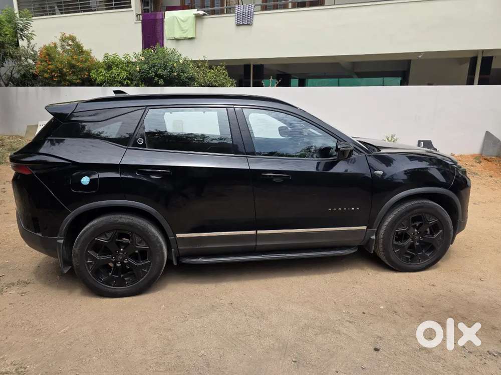 Tata Harrier Top End Fearless Dark Edition