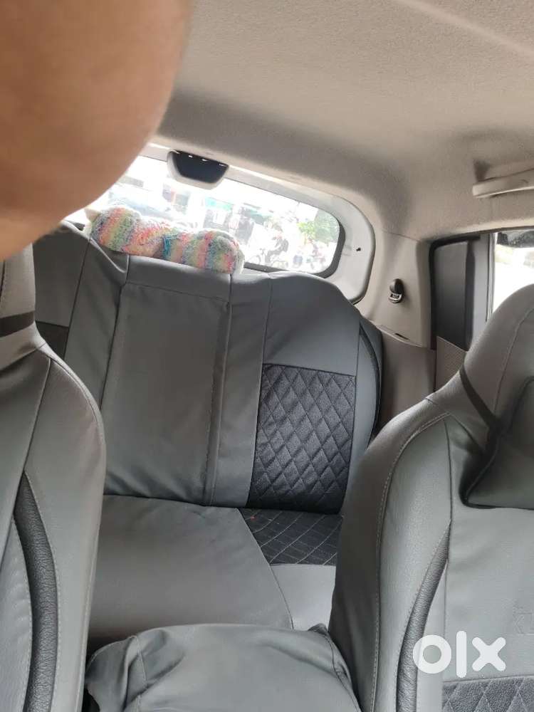Mahindra Kuv100 Nxt Petrol 2017