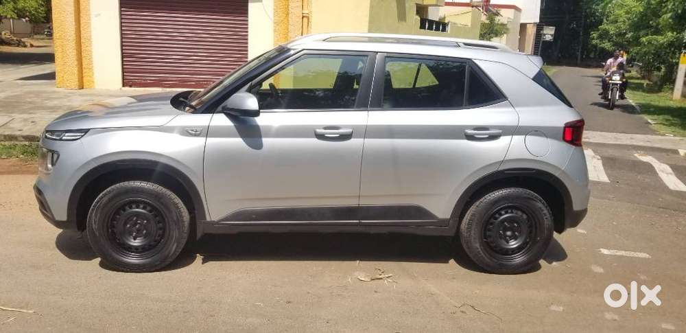 Hyundai Venue S 1.2 Petrol, 2019, Petrol